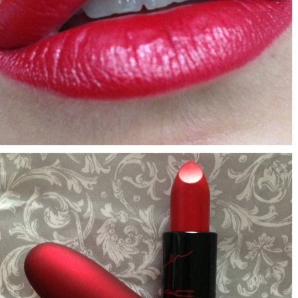 VIVA Glam Rihanna Red Lipstick by MAC - Picture 3 of 4